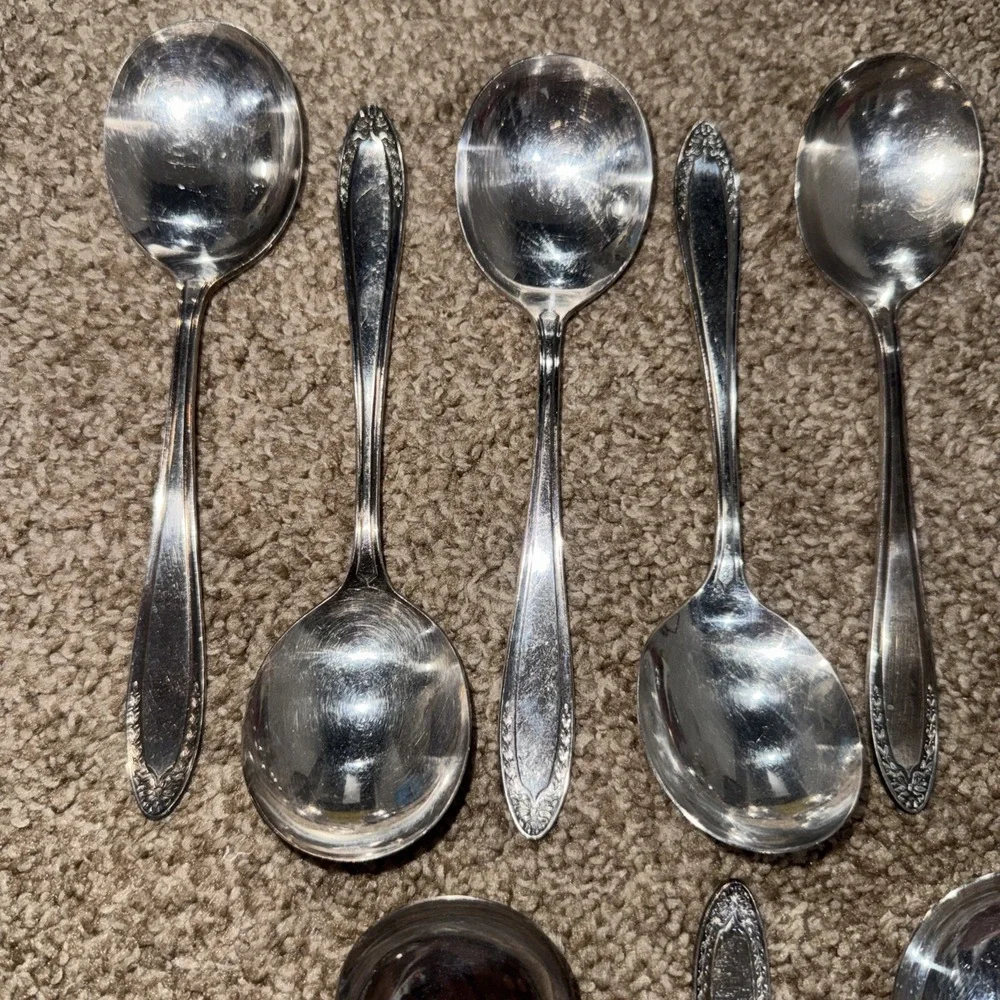 Lot Of 10 Oneida Community Par Plate Bridal Wreath 1915 Silverware Soup Spoons
